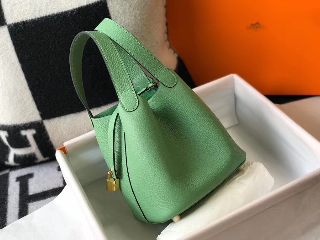 Hermes Picotin Lock 18 Bag In Vert Criquet Clemence Leather
