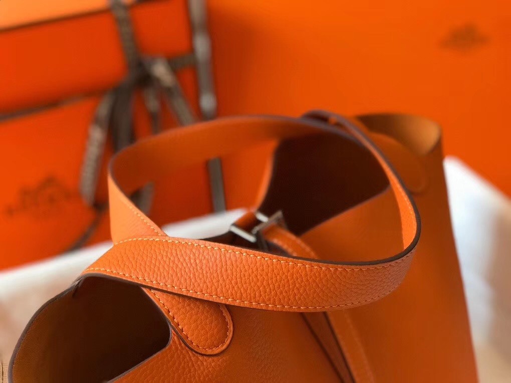 Hermes Picotin Lock 22 Bag In Orange Clemence Leather