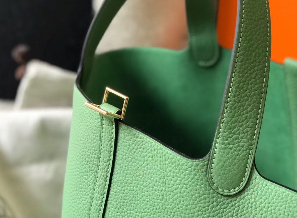 Hermes Picotin Lock 22 Bag In Vert Criquet Clemence Leather