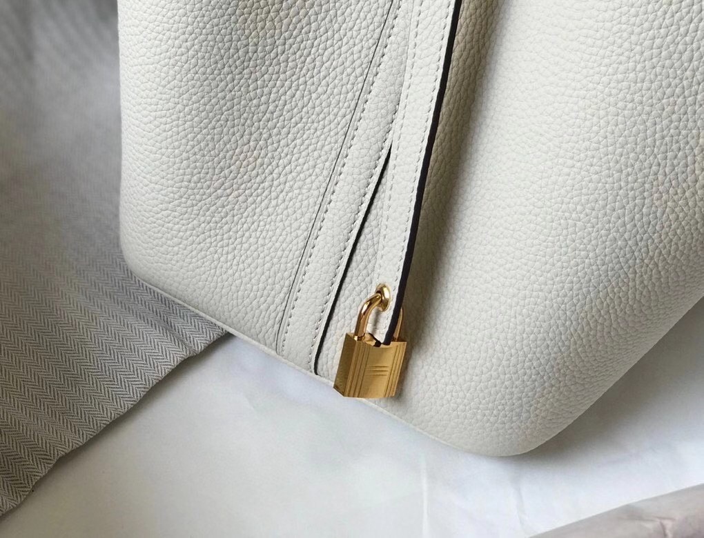 Hermes Picotin Lock 22 Bag In Beton Clemence Leather