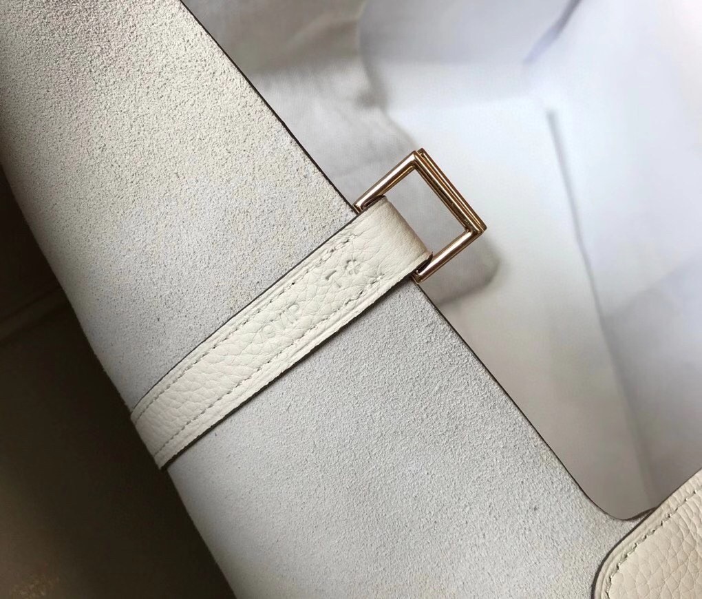 Hermes Picotin Lock 22 Bag In Beton Clemence Leather