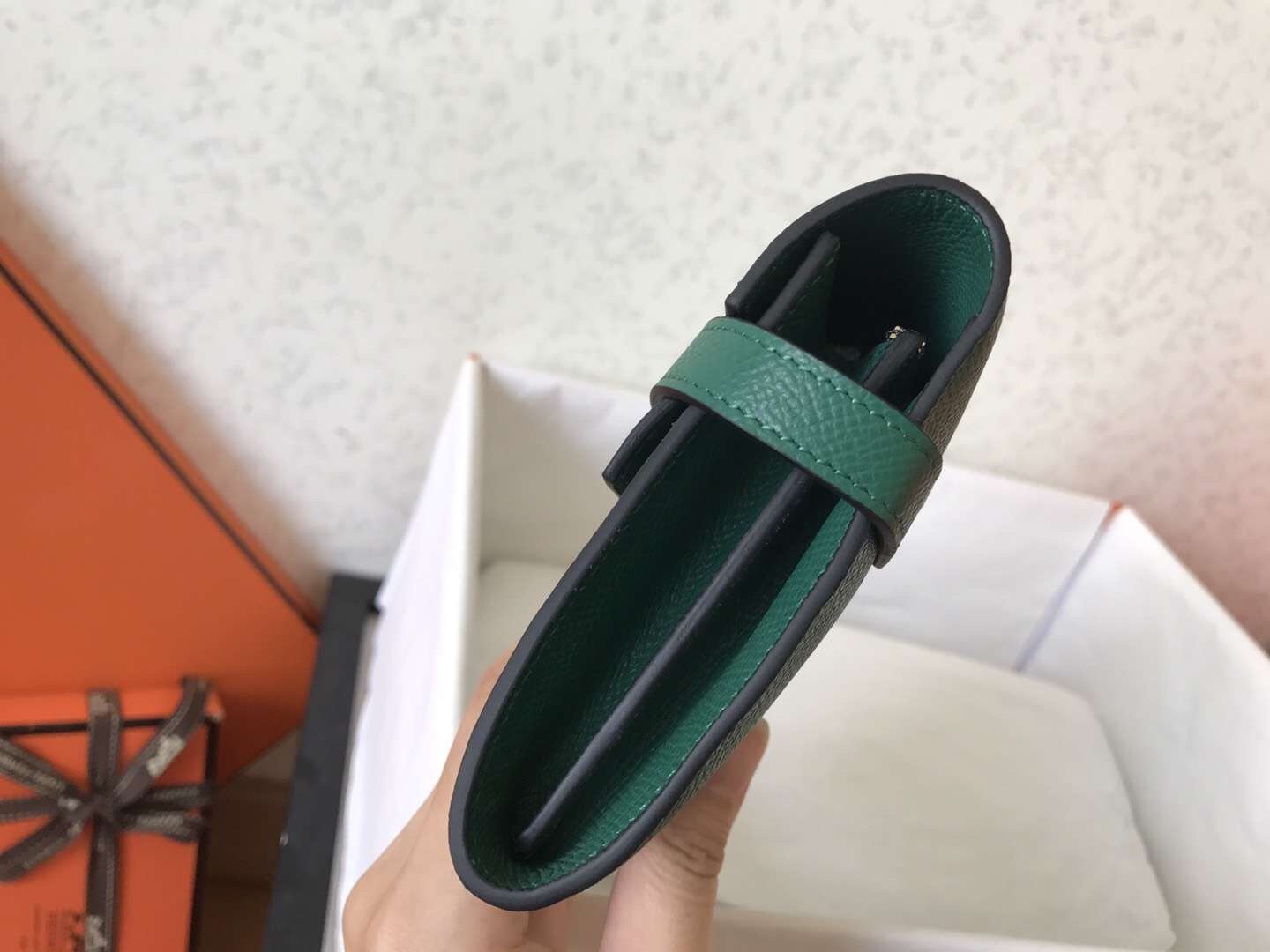Hermes Kelly Classic Long Wallet In Malachite Epsom Leather