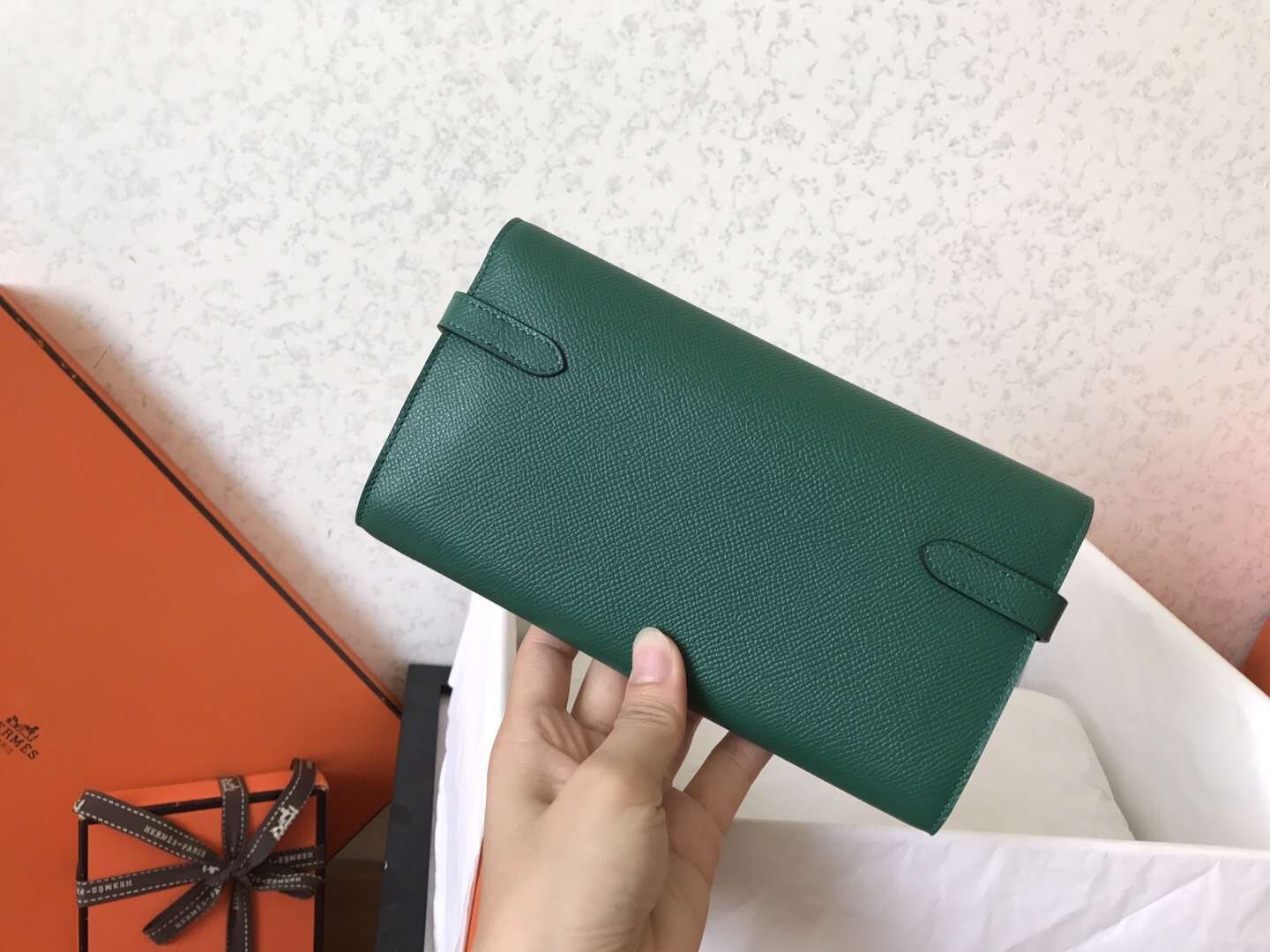 Hermes Kelly Classic Long Wallet In Malachite Epsom Leather
