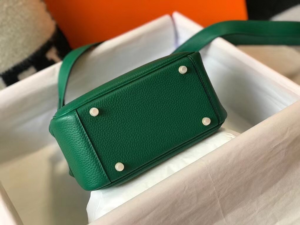 Hermes Mini Lindy Bag In Green Clemence Leather