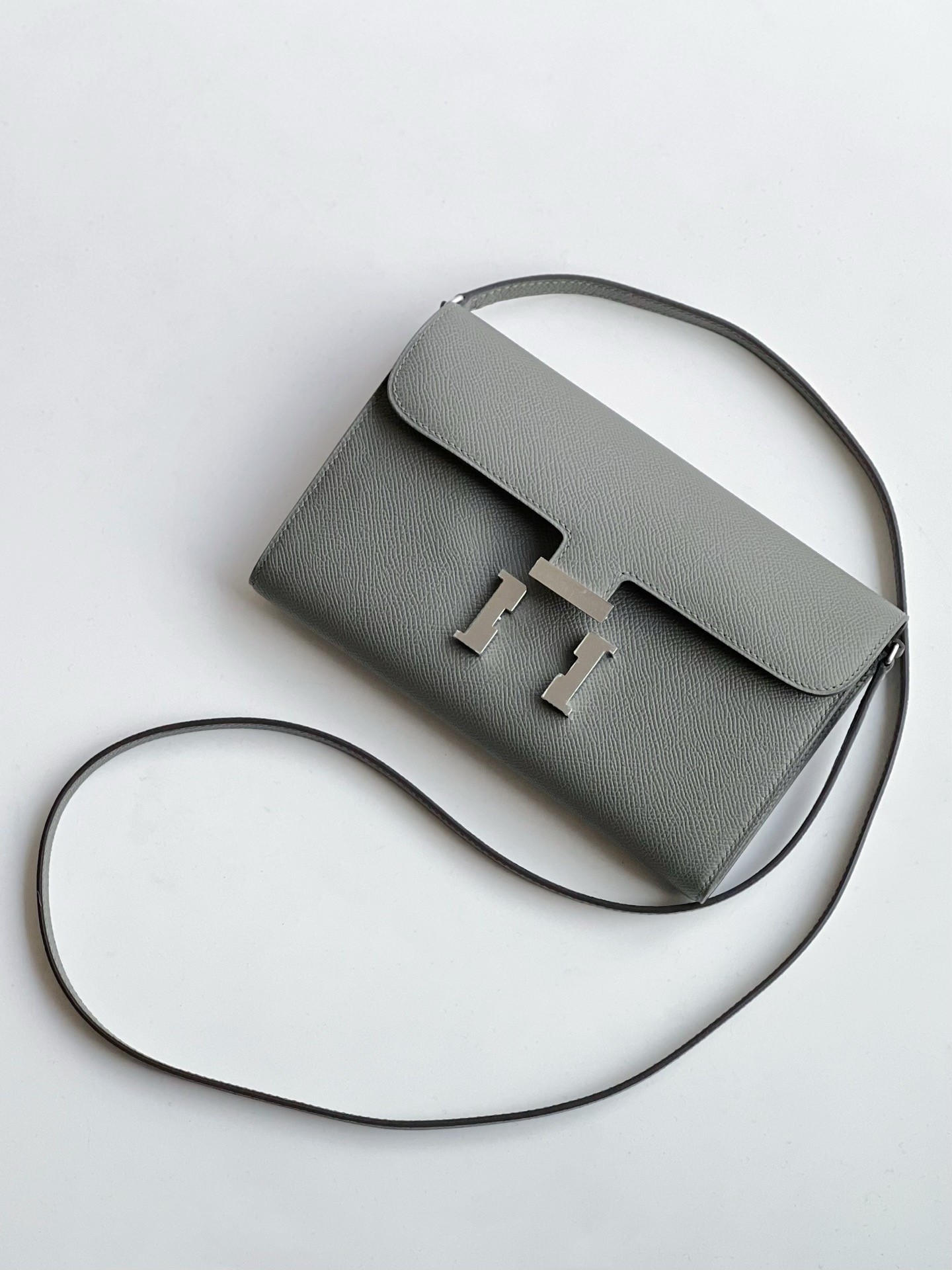 Hermes Constance To Go Wallet in Gris Meyer Epsom Calfskin