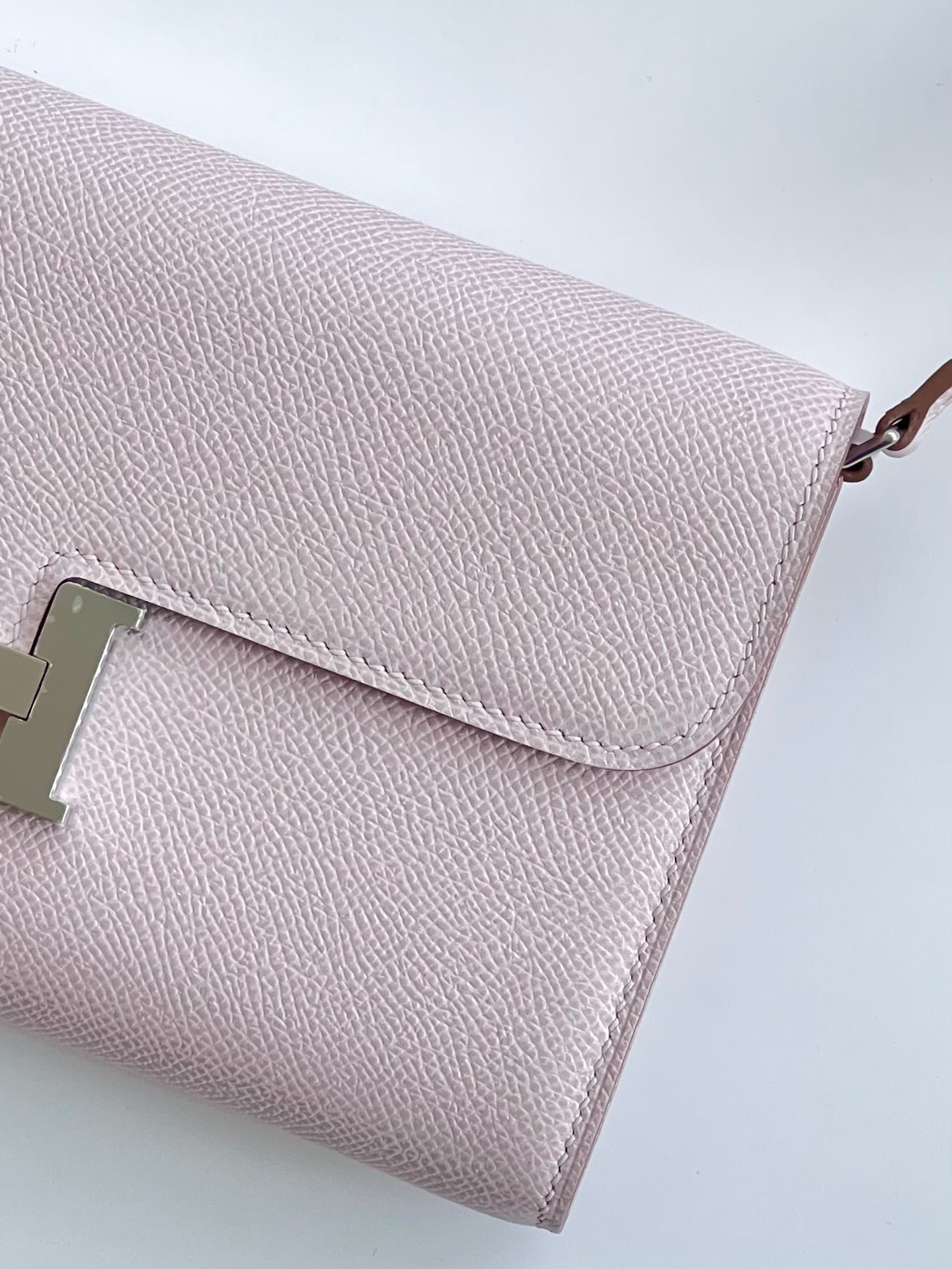 Hermes Constance To Go Wallet in Mauve Pale Epsom Calfskin