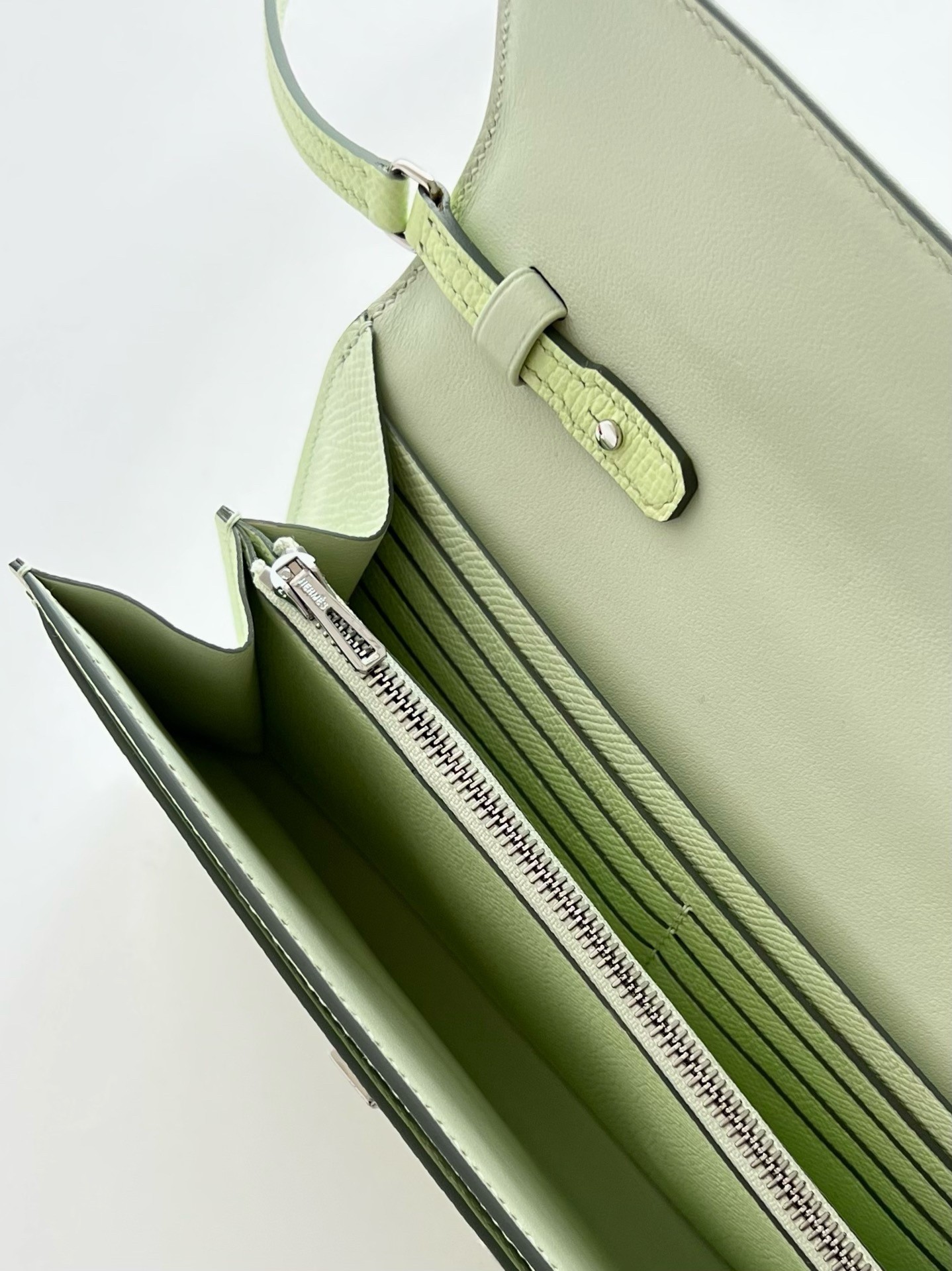 Hermes Constance To Go Wallet in Vert Fizz Epsom Calfskin