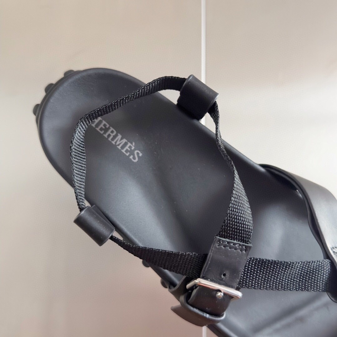 Hermes Inboard Sandals in Black Leather and Ribbon
