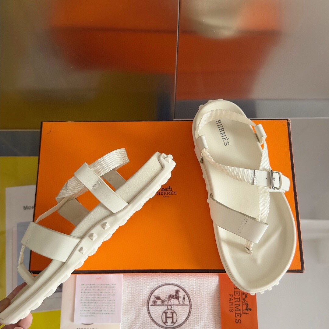 Hermes Inboard Sandals in White Leather and Ribbon