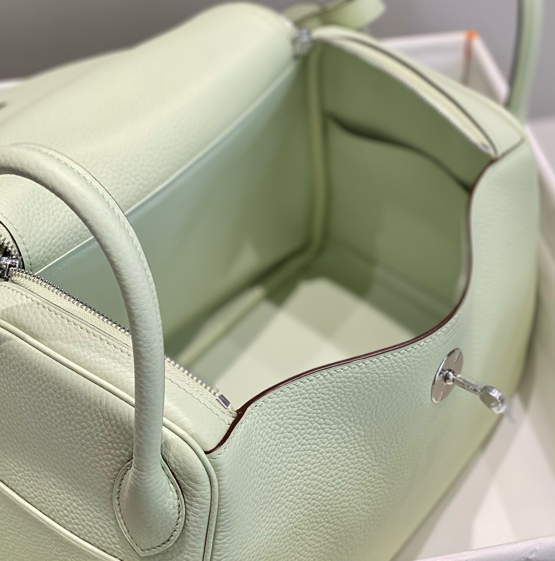Hermes Lindy 30cm Bag In Vert Fizz Clemence Leather PHW