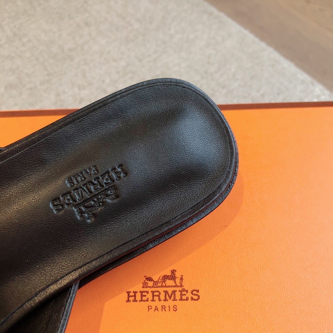 Hermes Women's Isle Sandals in Black Leather