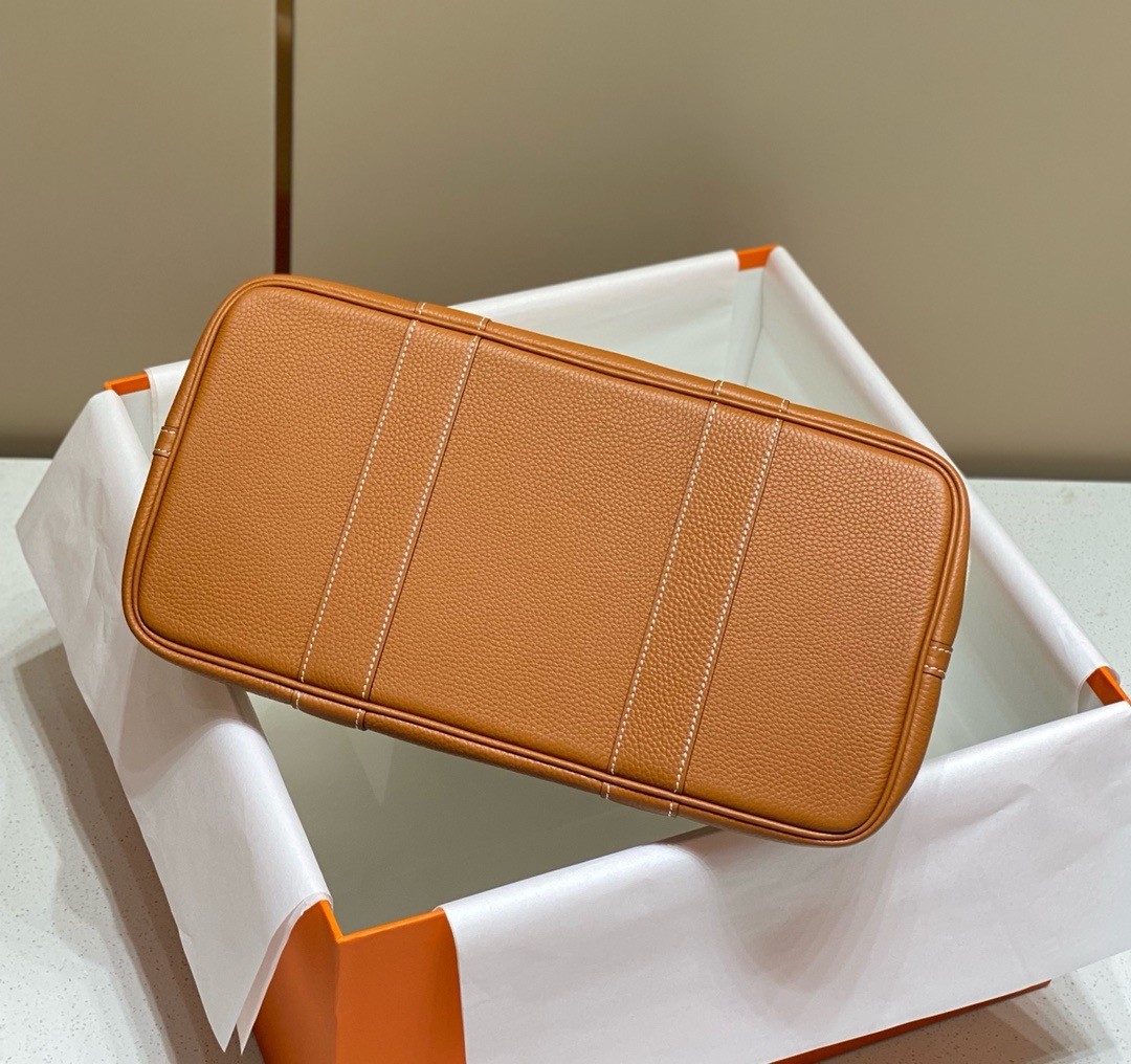 Hermes Garden Party 36cm Bag in Toile and Gold Leather