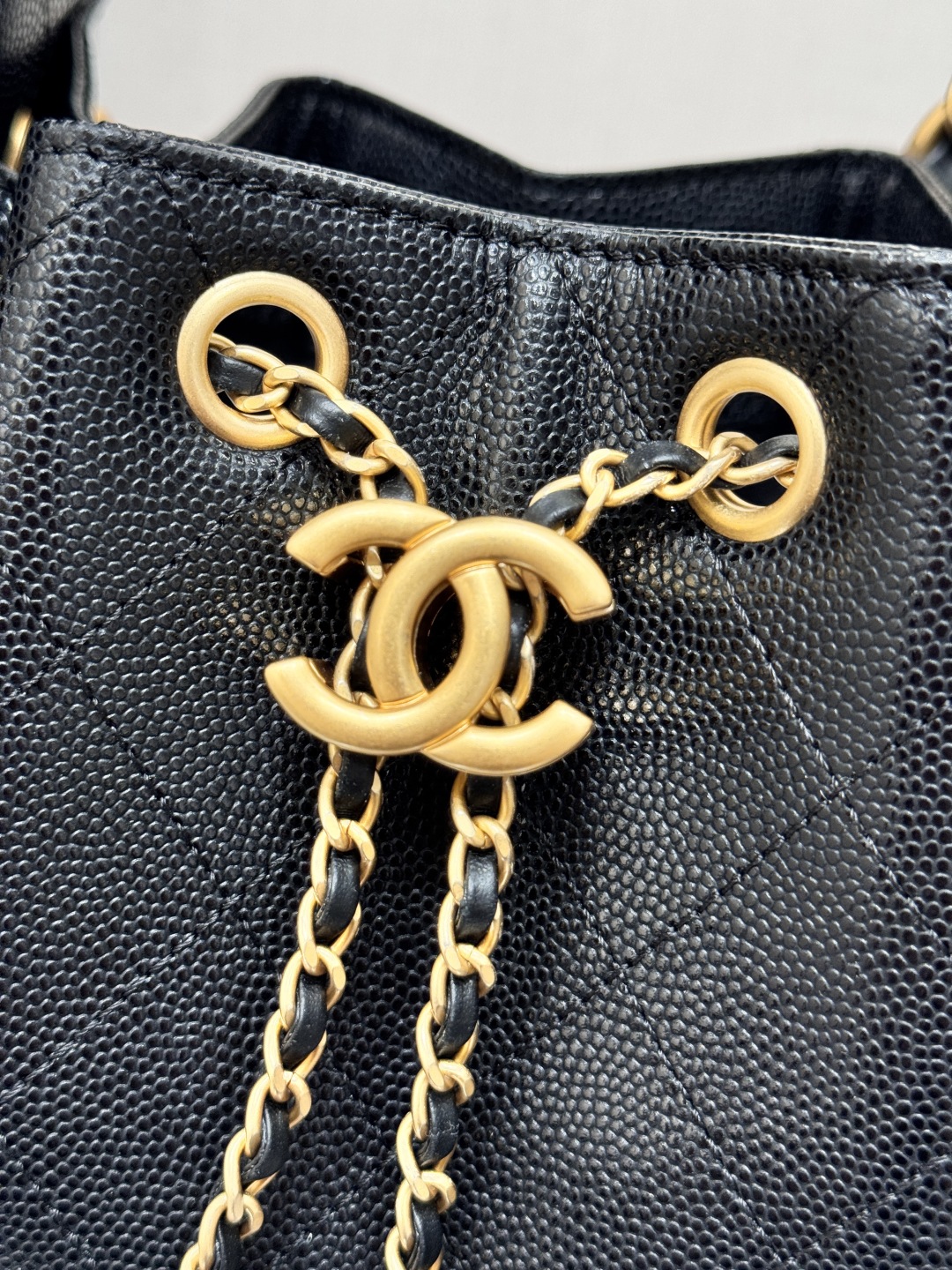 CHANEL 25 mini Handbag in Black Caviar Leather(20*22*12.5cm)