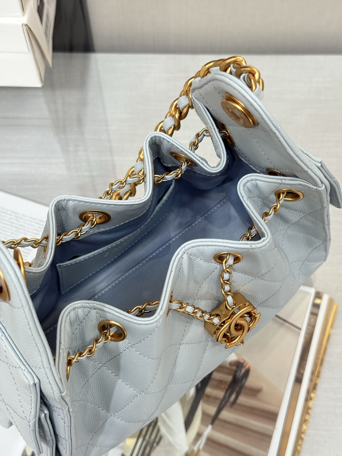 CHANEL 25 mini Handbag in Light Blue Caviar Leather(20*22*12.5cm)