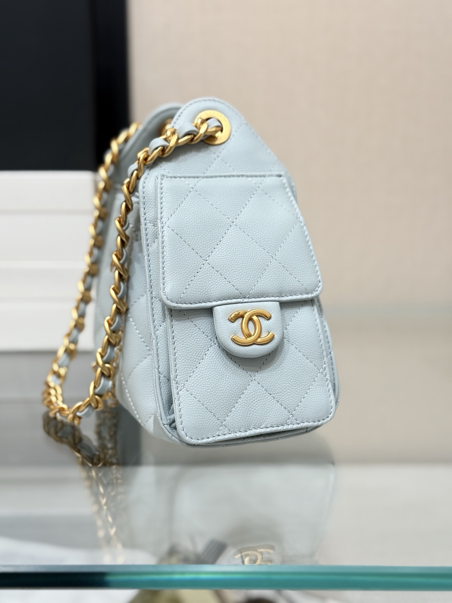 CHANEL 25 mini Handbag in Light Blue Caviar Leather(20*22*12.5cm)