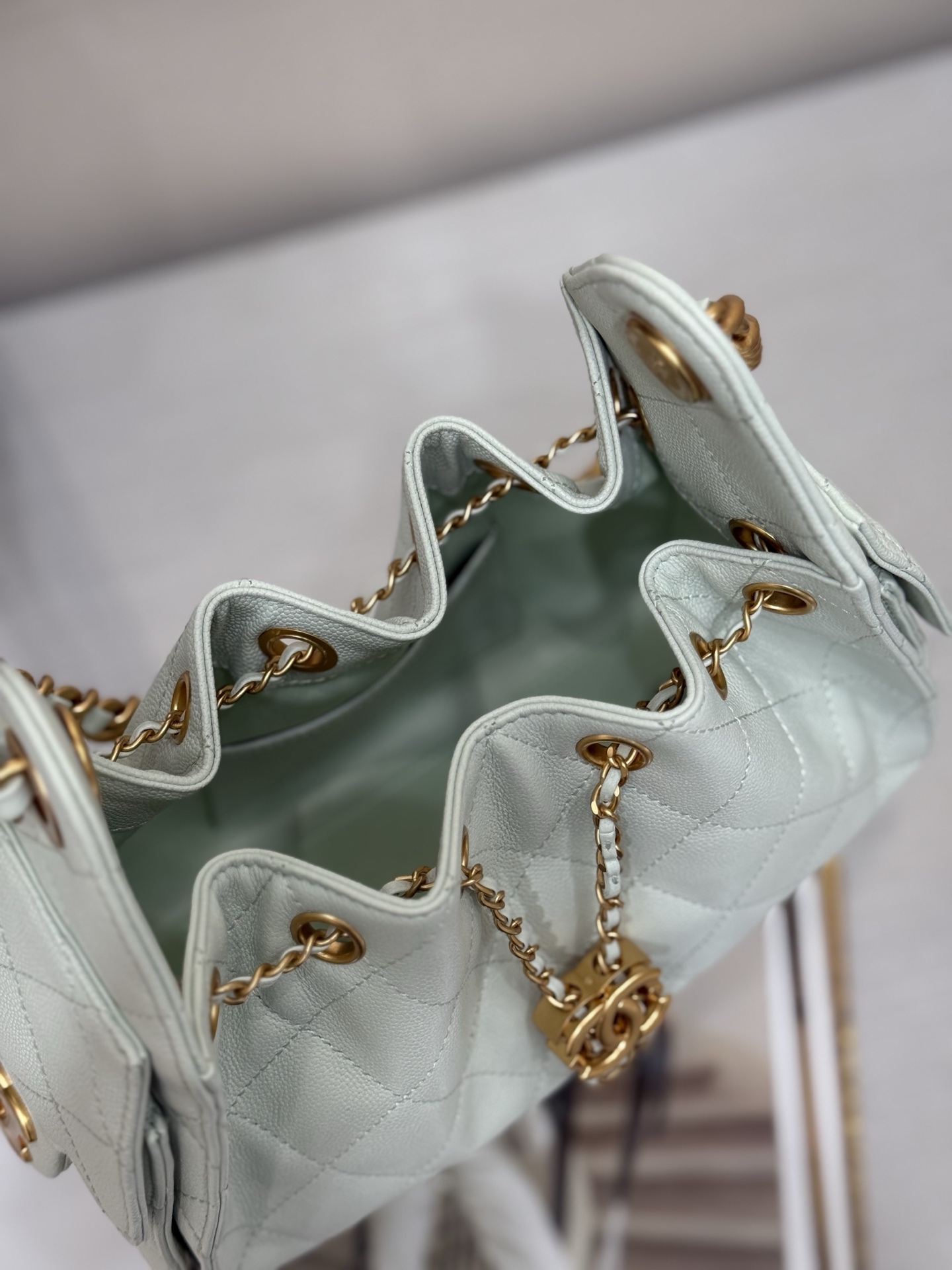 CHANEL 25 mini Handbag in Light Green(20*22*12.5cm)