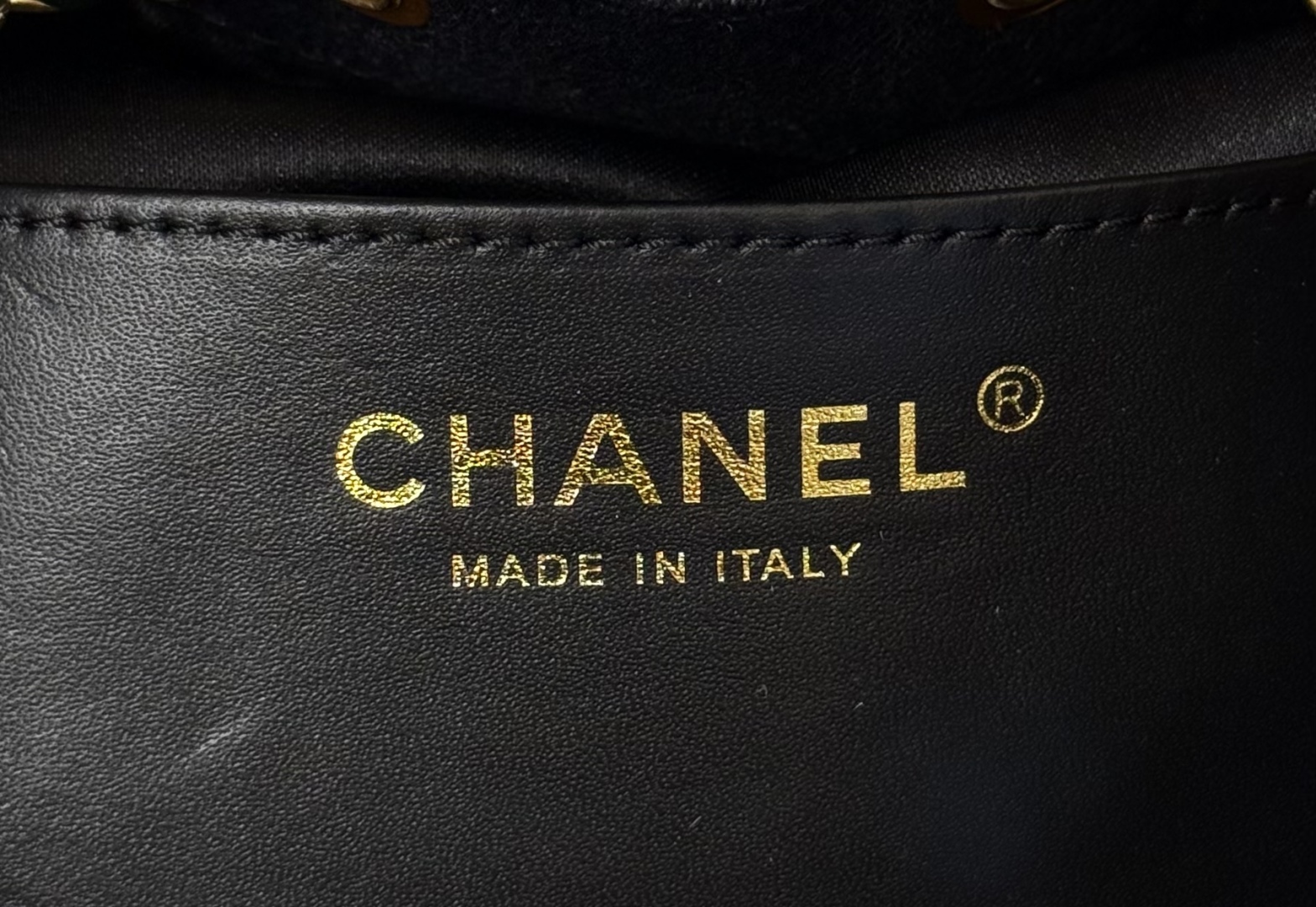 CHANEL 25 mini Handbag in Washed Denim Black(20*22*12.5cm)