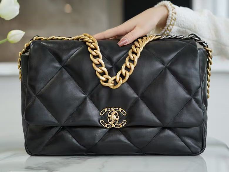 Chanel 19 Bag Maxi