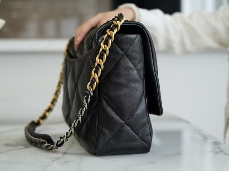 Chanel 19 Bag Maxi