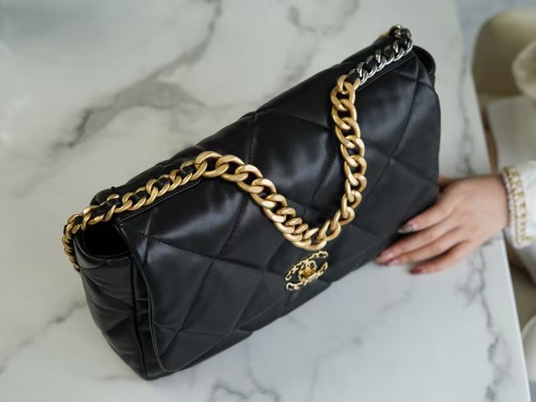Chanel 19 Bag Maxi