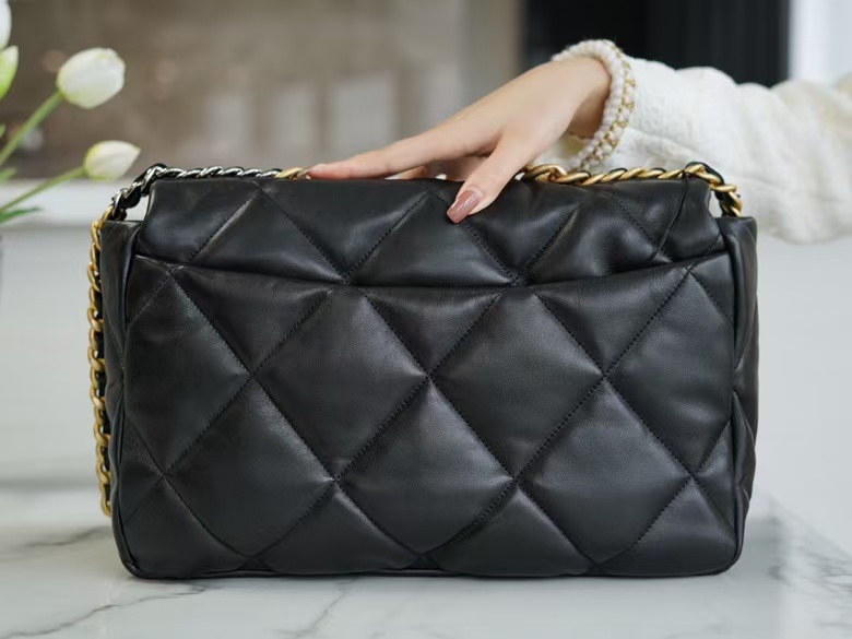 Chanel 19 Bag Maxi
