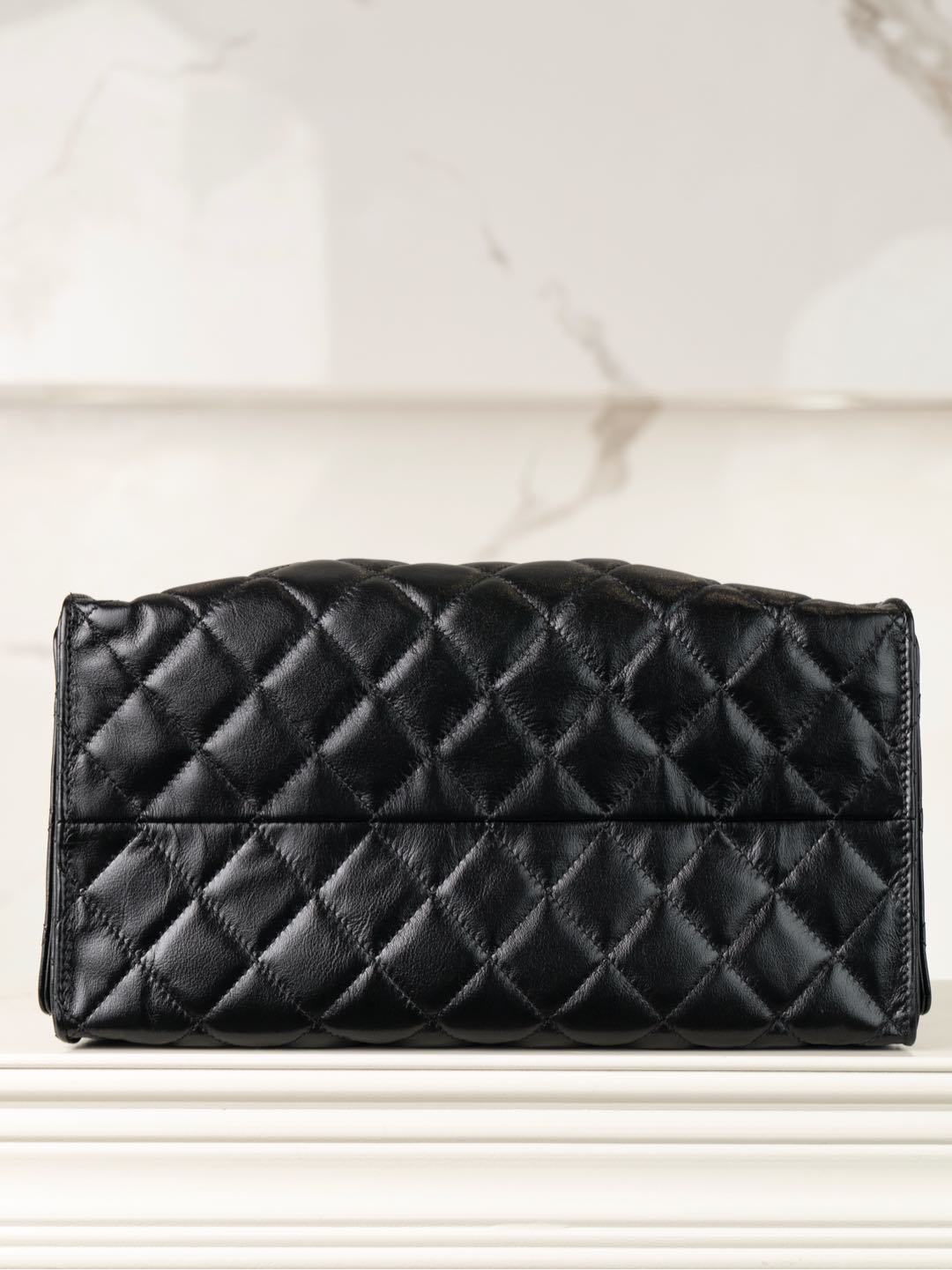 CHANEL 25 Medium Handbag in Black Calfskin Leather Master(40*30*15cm)
