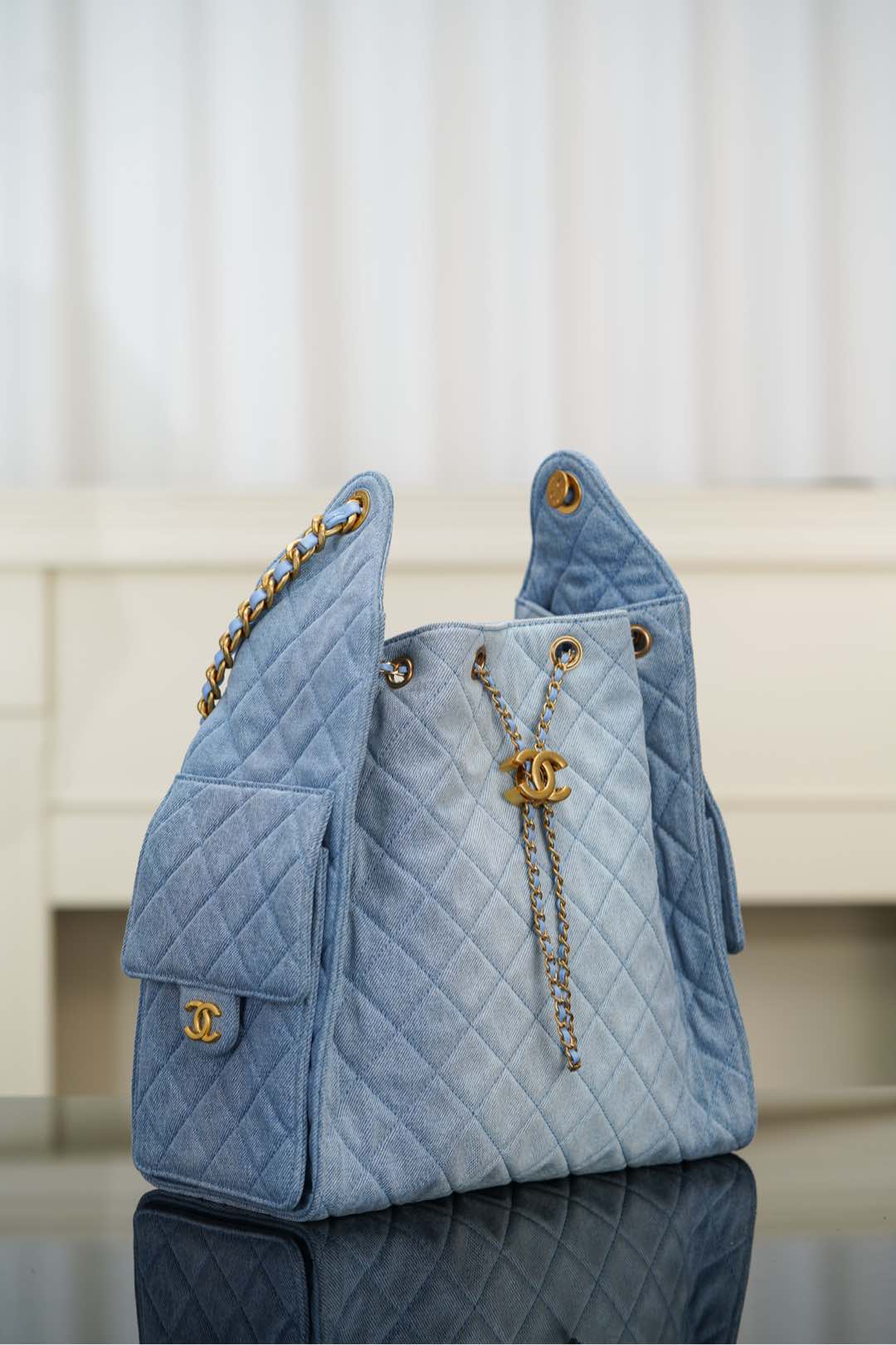 CHANEL 25 Medium Handbag in Washed Denim(40*30*15cm)