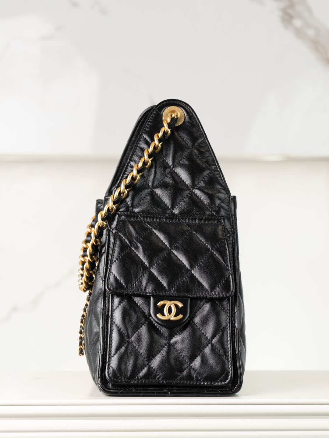 CHANEL 25 Small Handbag in Black Calfskin Leather Master(30*26*14cm)