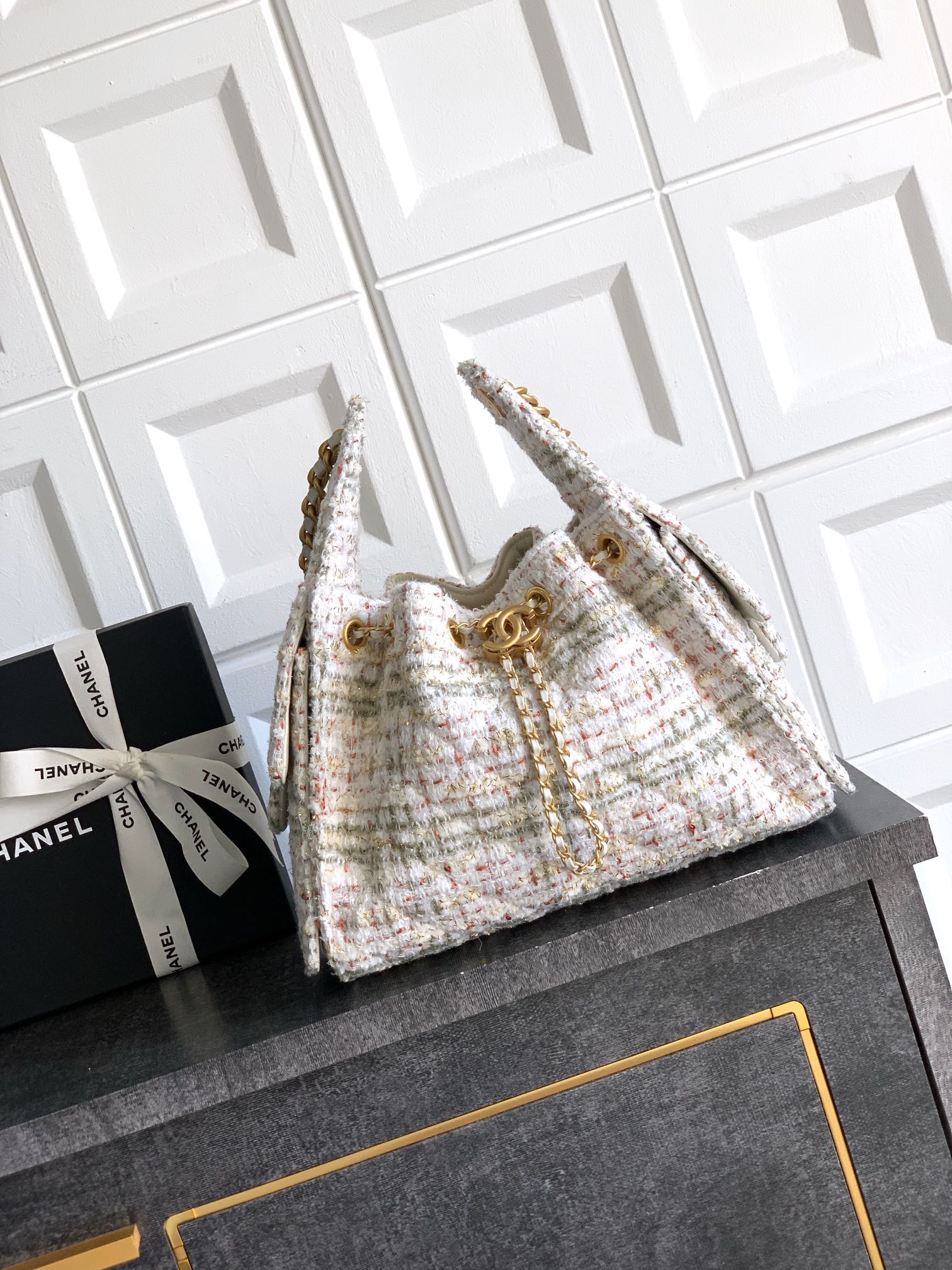 CHANEL 25 Small Handbag in Wool Tweed(30*26*14cm)