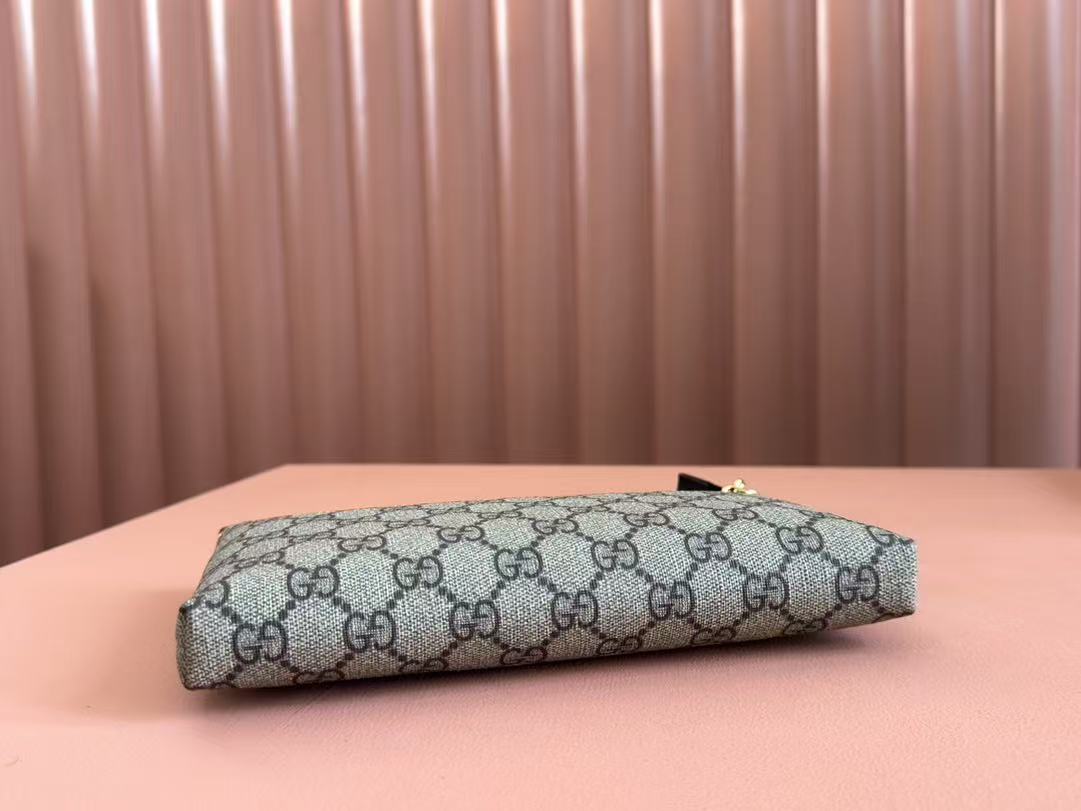 Gucci GG Supreme Monogram Wrist Wallet Black