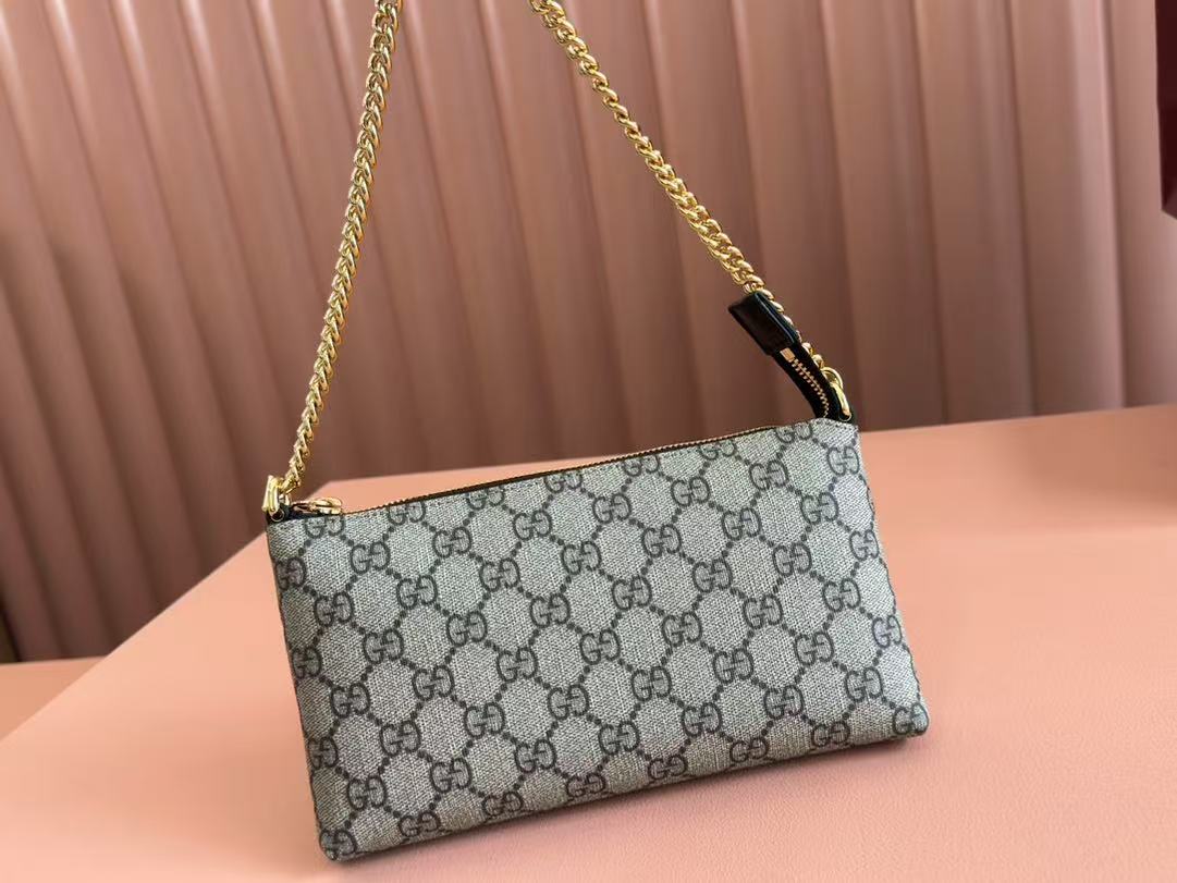 Gucci GG Supreme Monogram Wrist Wallet Black