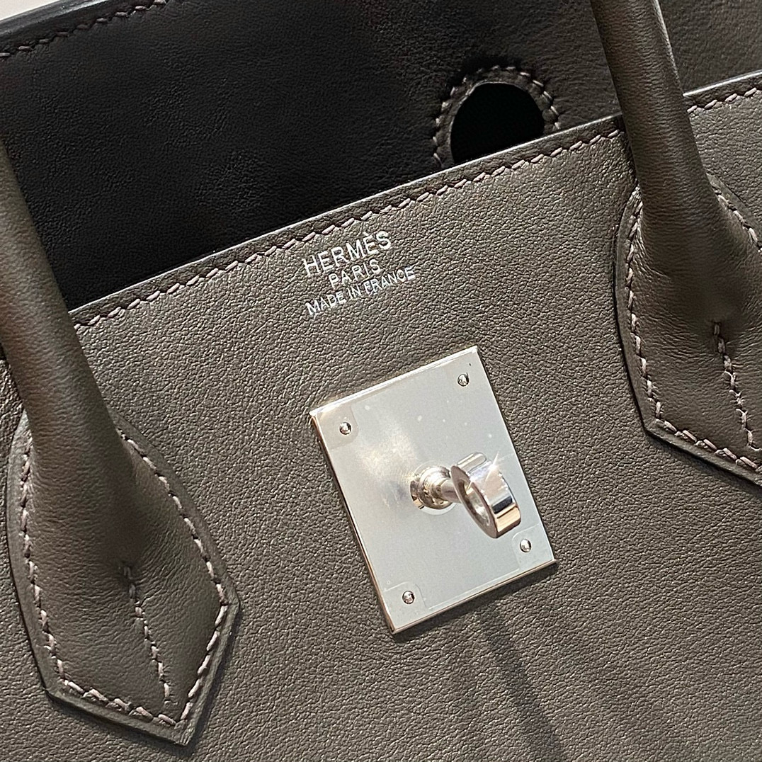 Hermès Birkin 29cm Shoulder Bag in Ebene Color Swift Leather