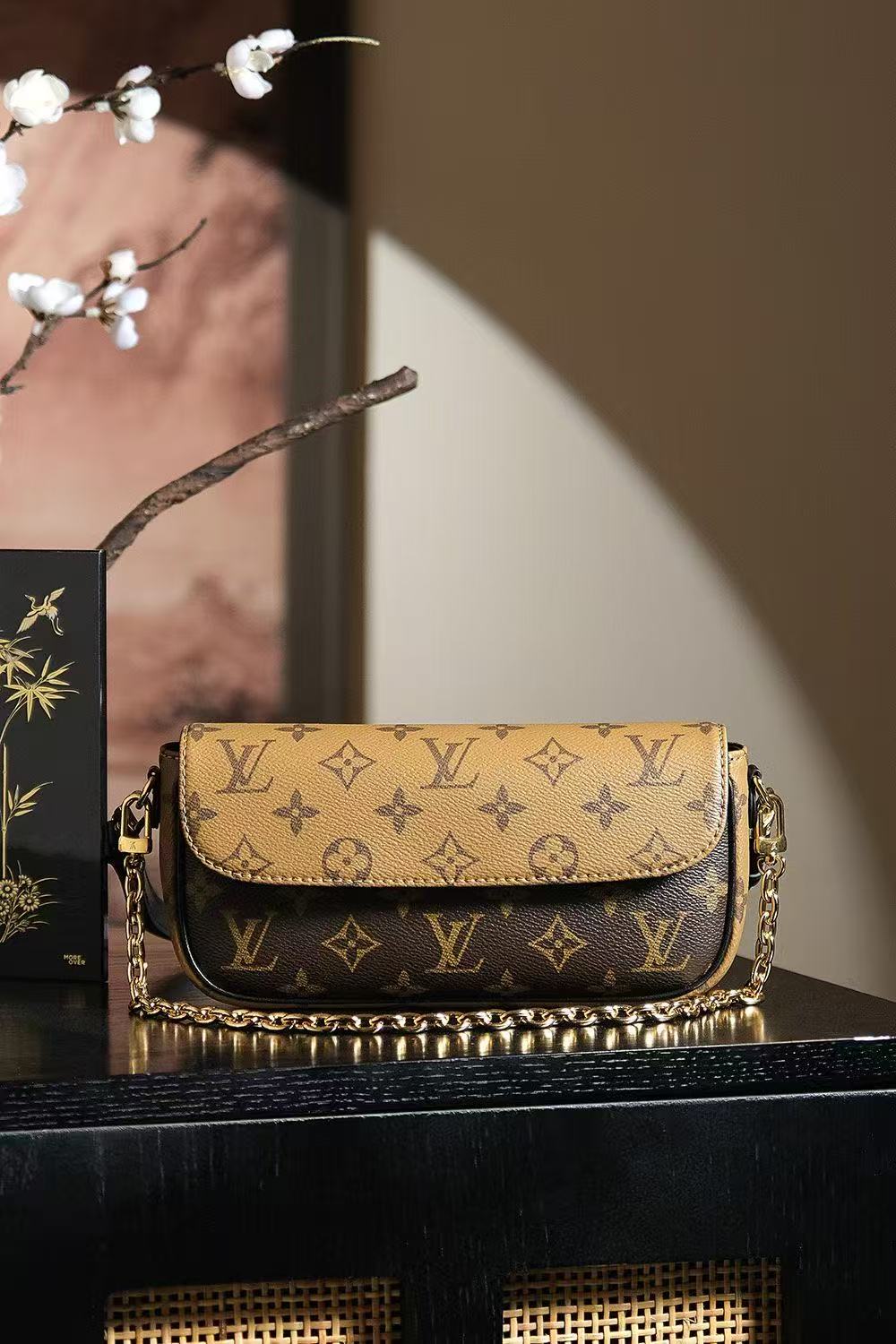 Louis Vuitton Wallet On Chain Ivy M26587