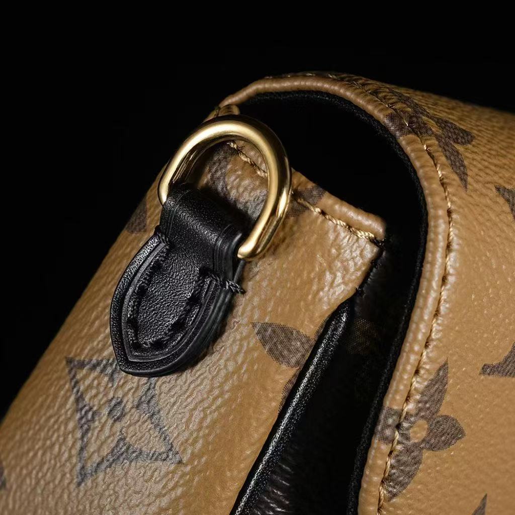 Louis Vuitton Wallet On Chain Ivy M26587